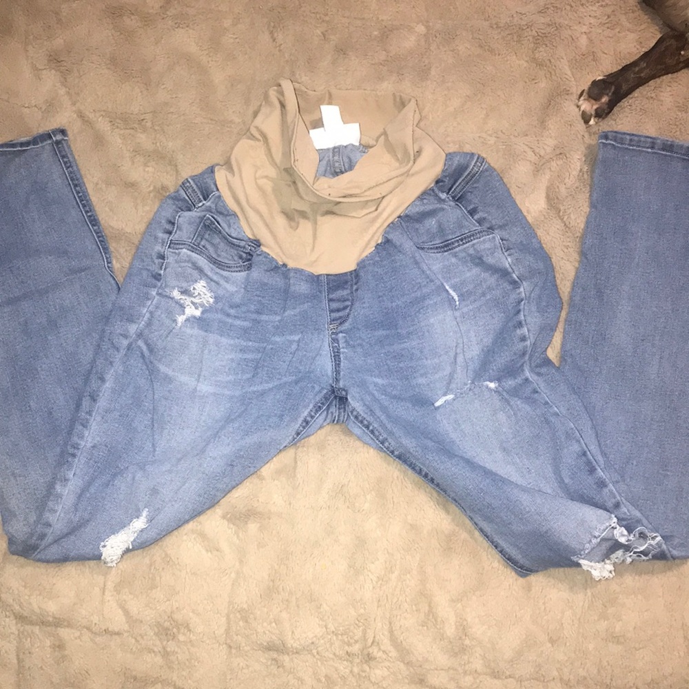 Jessica Simpson maternity jeans
